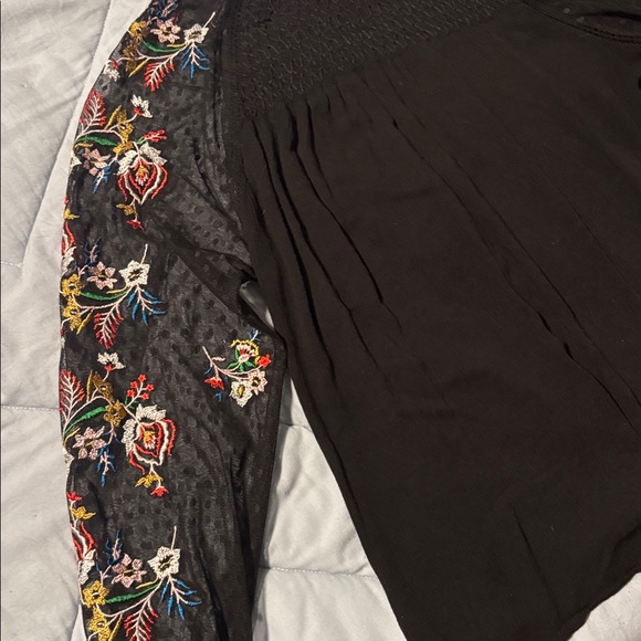 Embroidered Black Women's Top - Picture 5 of 5